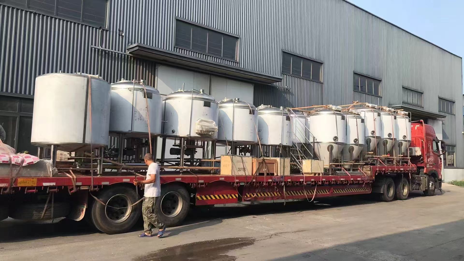 万冲镇精酿啤酒设备厂—中小型精酿啤酒厂提供服务